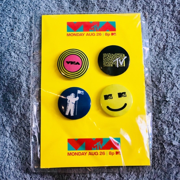 VMA MTV 2019 Pins Set - Picture 1 of 1